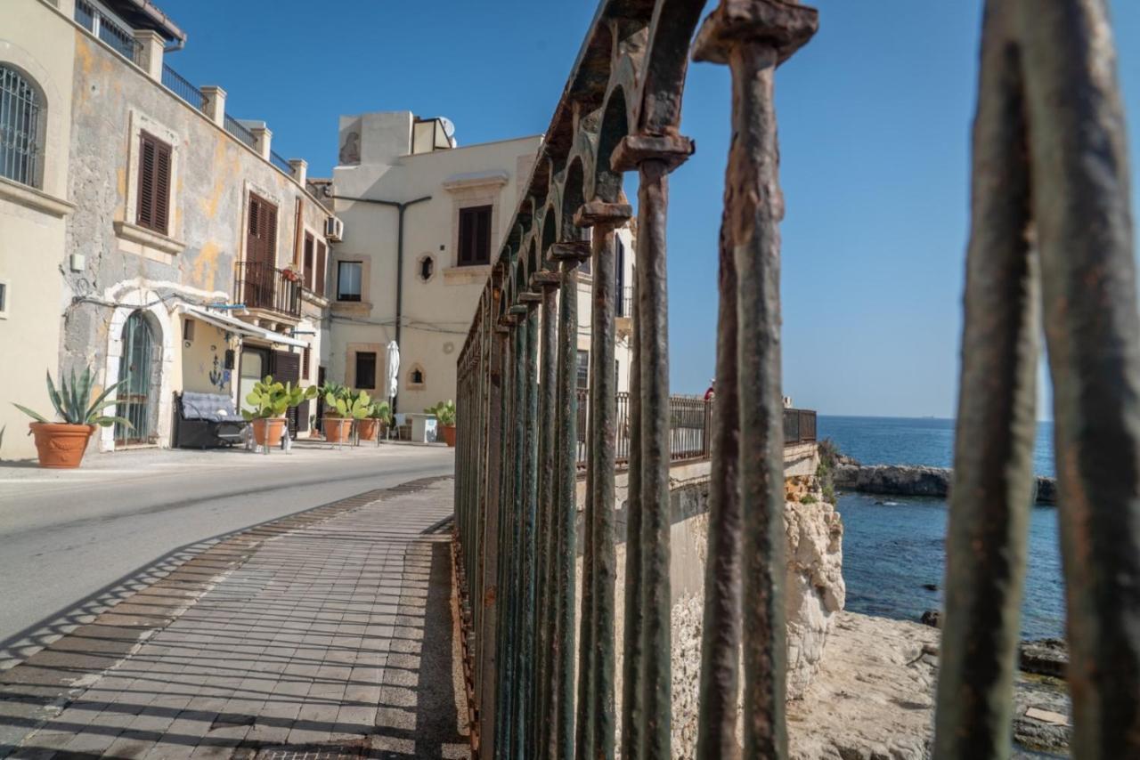 Suite Ortigia Vista Mare Syrakusa Exteriör bild