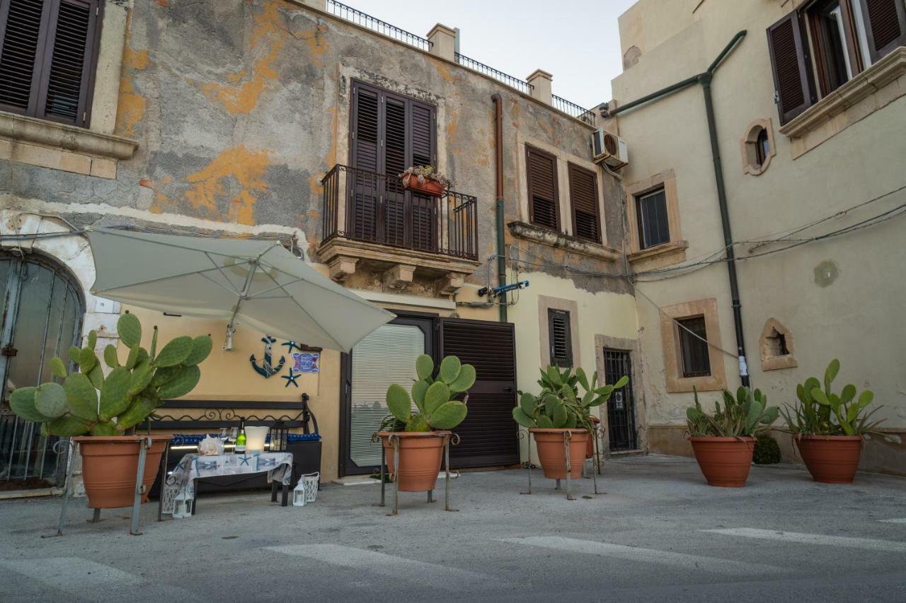 Suite Ortigia Vista Mare Syrakusa Exteriör bild